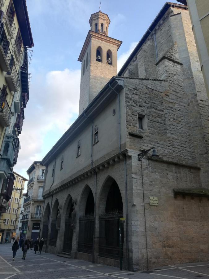 Calle Ansoleaga A 100 Mts Del Ayuntamiento Pamplona Dış mekan fotoğraf
