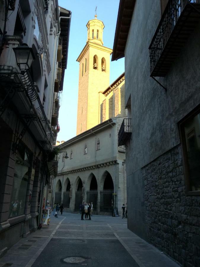 Calle Ansoleaga A 100 Mts Del Ayuntamiento Pamplona Dış mekan fotoğraf